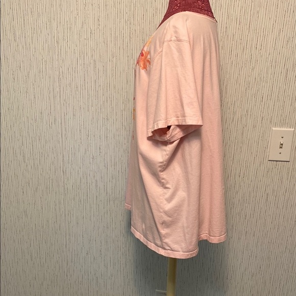 Women’s Floral Pink Laura Scott 3x Top with Design - Picture 5 of 7